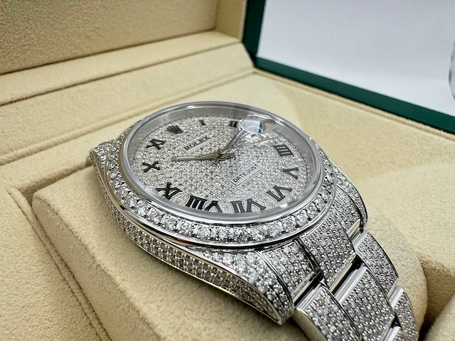 Rolex datejust 41 | 126300 | roman | full "iced" out with natural diamonds | 2023 - afbeelding 12 van  13