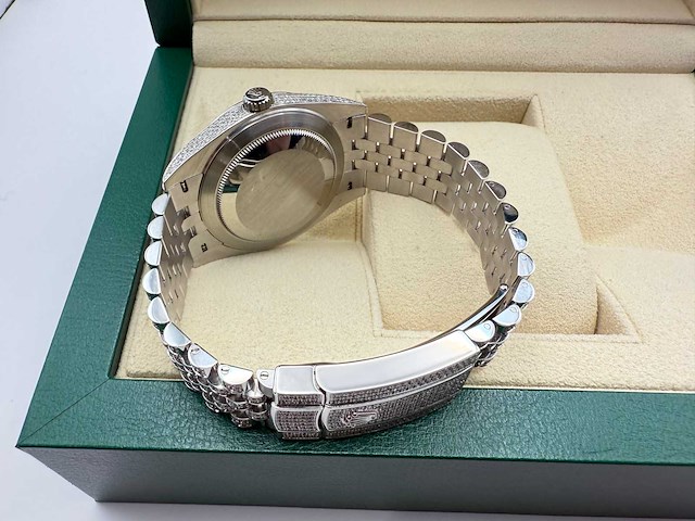 Rolex datejust 41 | 126300 | roman | full "iced" out with natural diamonds | jubilee - afbeelding 11 van  11