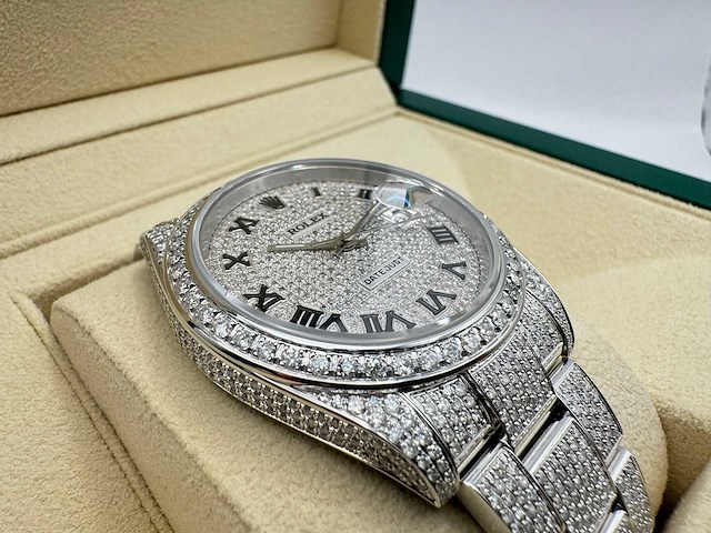Rolex datejust 41 | 126300 | roman | full "iced" out with natural diamonds - afbeelding 9 van  13