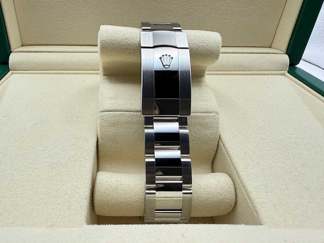 Rolex datejust 41 126300 | white dial | unworn | 2026 - afbeelding 8 van  12