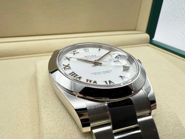 Rolex datejust 41 126300 | white roman dial | unworn | 2026 - afbeelding 10 van  12