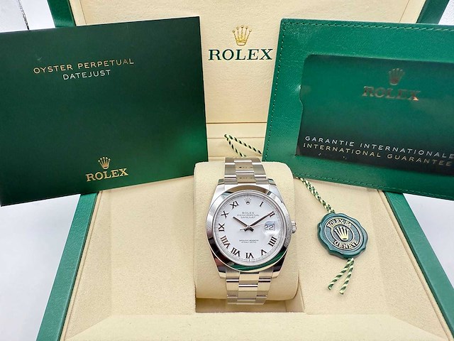 Rolex datejust 41 126300 | white roman dial | unworn | 2026 - afbeelding 3 van  12