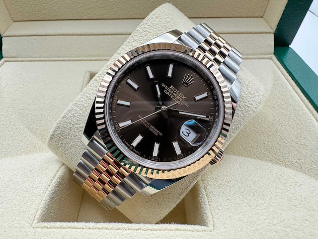 Rolex datejust 41 126331 | chocolate dial | jubilee | 2025 - afbeelding 6 van  12