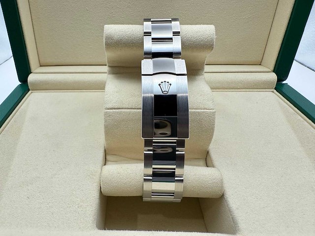 Rolex datejust 41 126334 | black | 2026 | unworn - afbeelding 8 van  12