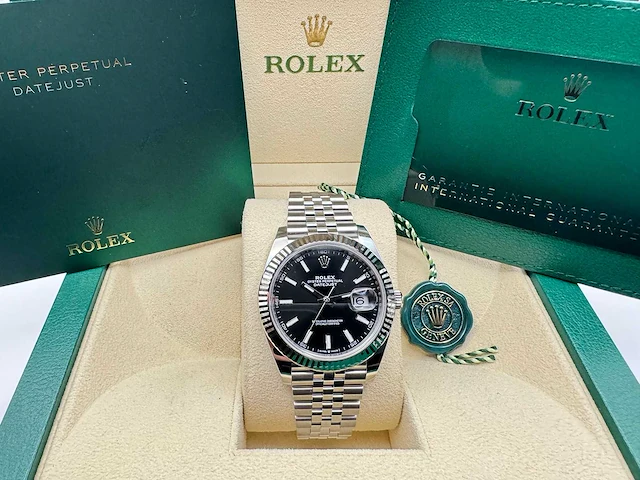 Rolex datejust 41 126334 | black dial | jubilee | unworn | 2026 - afbeelding 3 van  12