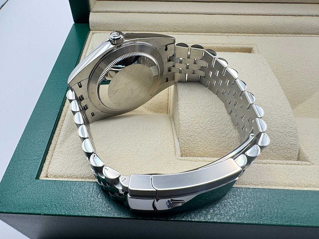 Rolex datejust 41 126334 | black diamond dot | jubilee | 2026 | unworn - afbeelding 2 van  12