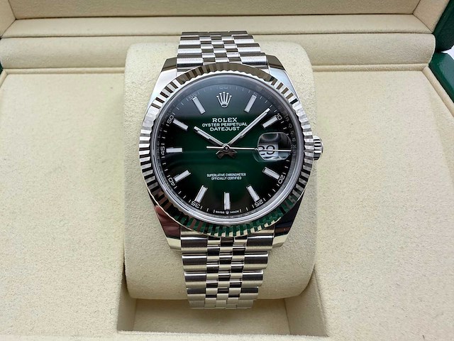 Rolex datejust 41 126334 | green ombre dial | jubilee | unworn | 2026 - afbeelding 1 van  12