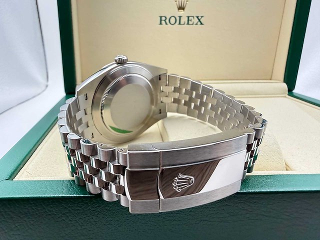 Rolex datejust 41 126334 | green ombre dial | jubilee | unworn | 2026 - afbeelding 12 van  12