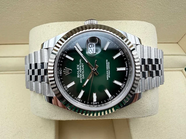 Rolex datejust 41 126334 | green ombre dial | jubilee | unworn | 2026 - afbeelding 7 van  12