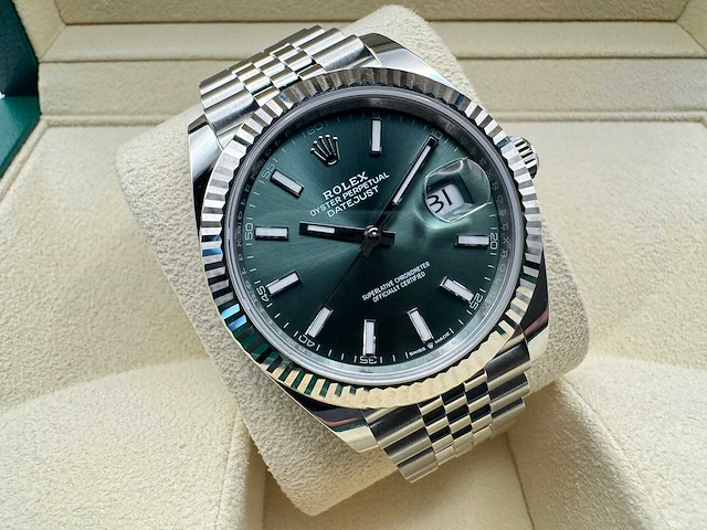 Rolex datejust 41 126334 | mint green dial | jubilee | unworn | 2026 - afbeelding 6 van  13