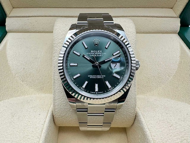 Rolex datejust 41 126334 | mint green dial | unworn | 2026 - afbeelding 1 van  12