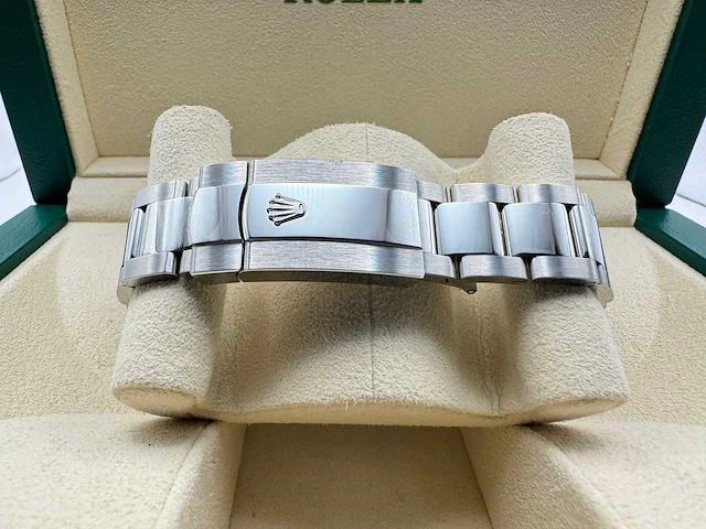 Rolex datejust 41 126334 | mint green dial | unworn | 2026 - afbeelding 9 van  12