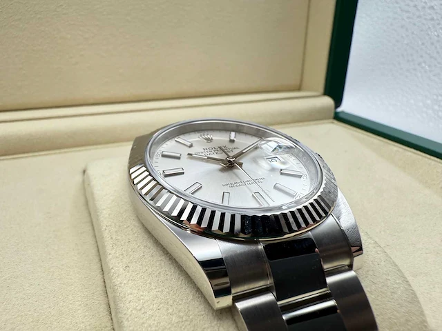 Rolex datejust 41 126334 | silver dial | unworn | 2026 - afbeelding 10 van  12