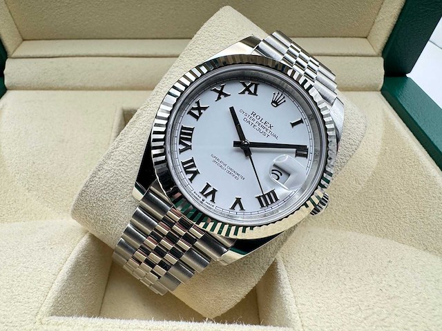Rolex datejust 41 126334 | white roman dial | jubilee | unworn | 2026 - afbeelding 5 van  11