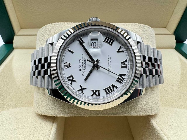 Rolex datejust 41 126334 | white roman dial | jubilee | unworn | 2026 - afbeelding 6 van  11