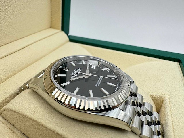 Rolex datejust 41 | black dial | 126334 | 2025 | full set - afbeelding 11 van  12