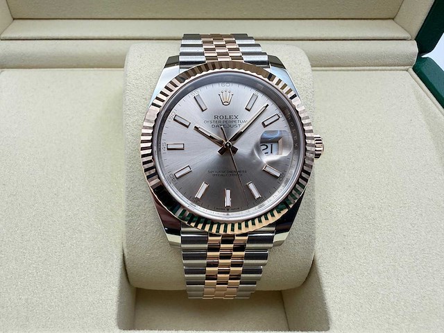 Rolex datejust 41 | sundust dial | 126331 | jubilee | 2026 | unworn - afbeelding 5 van  12