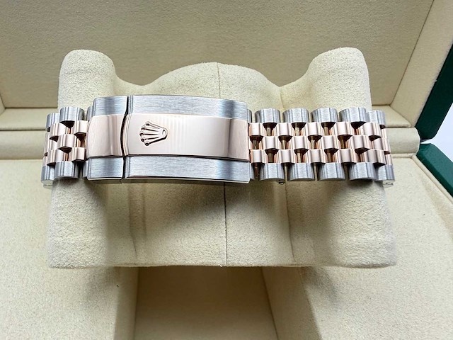 Rolex datejust 41 | sundust dial | 126331 | jubilee | 2026 | unworn - afbeelding 9 van  12
