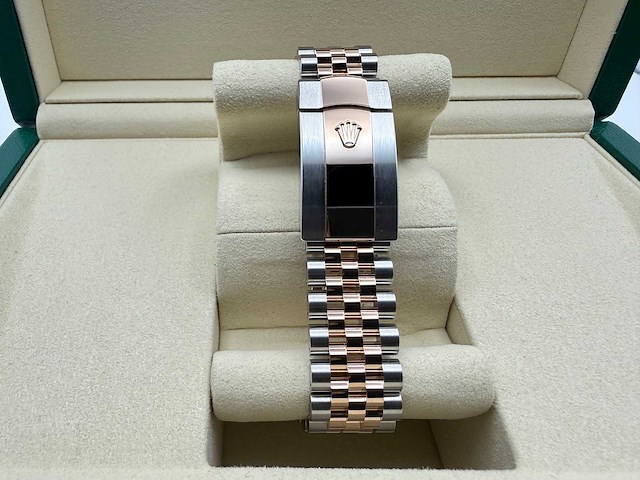 Rolex datejust 41 | sundust dial | 126331 | jubilee | 2026 | unworn - afbeelding 10 van  12