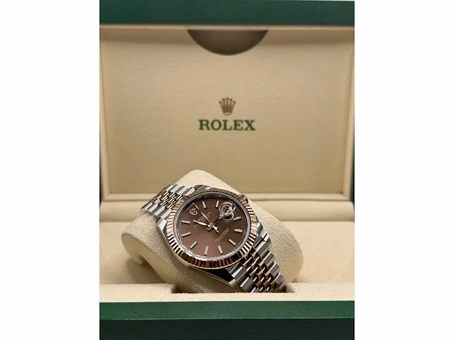 Rolex datejust 41mm chocolate 2024 full set - afbeelding 4 van  7