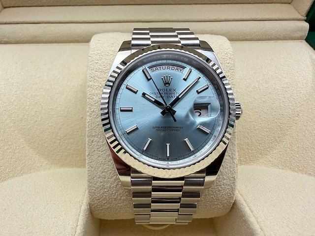Rolex day date 228236 | ice blue | platina | 2025 - afbeelding 1 van  12