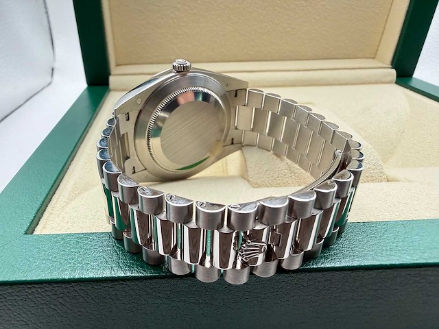 Rolex day date 228236 | ice blue | platina | 2025 - afbeelding 12 van  12