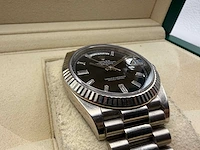 Rolex day date 228239 | 12-2019 | black diamond baguettes dial | white gold - afbeelding 10 van  12