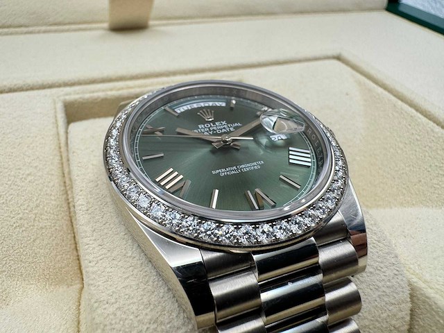 Rolex day-date 228349rbr | olive | white gold | 2023 - afbeelding 10 van  12