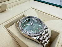 Rolex day-date 228349rbr | olive | white gold | 2023 - afbeelding 11 van  12