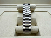 Rolex day-date platina | "ice" blue | baguettes | unworn | 2026 - afbeelding 8 van  12