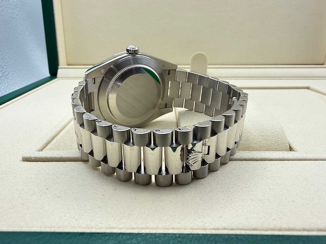 Rolex day-date platina | "ice" blue | baguettes | unworn | 2026 - afbeelding 3 van  3
