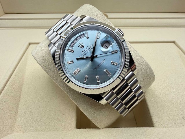 Rolex day-date platina | "ice" blue | baguettes | unworn | 2026 - afbeelding 6 van  12
