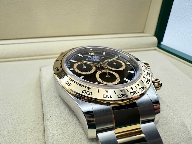 Rolex daytona 126503 | black dial | unworn | 2026 - afbeelding 10 van  12