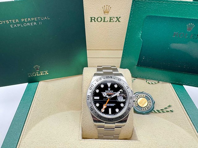 Rolex explorer ii | 226570 | black dial | 2026 | unworn - afbeelding 3 van  12