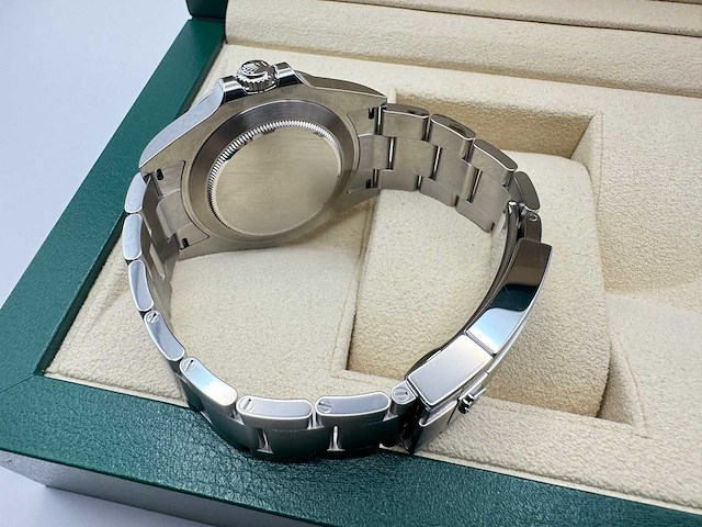 Rolex explorer ii 226570 | white dial | 2026 - afbeelding 10 van  12