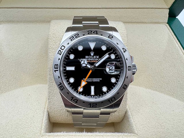 Rolex explorer ii | black dial | 2025 | 226570 - afbeelding 5 van  12