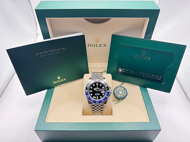 Rolex gmt-master ii 126710blnr | "batgirl" | jubilee | unworn | 2026 - afbeelding 4 van  12