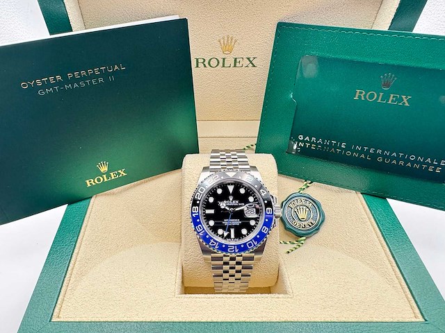 Rolex gmt-master ii 126710blnr | "batgirl" | jubilee | unworn | 2026 - afbeelding 4 van  10