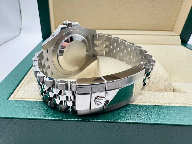 Rolex gmt-master ii | "bruce wayne" | 126710grnr | 2026 | unworn | jubilee - afbeelding 12 van  12