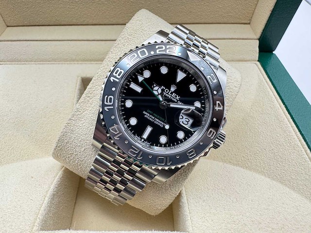 Rolex gmt-master ii | "bruce wayne" | 126710grnr | 2026 | unworn | jubilee - afbeelding 6 van  11