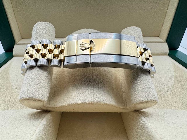 Rolex gmt-master ii | "zombie" | 126713grnr | jubilee | 2026 | unworn - afbeelding 9 van  12