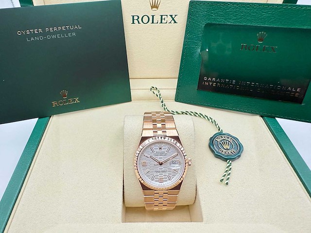Rolex land-dweller 127235 | rose gold | unworn | 2026 - afbeelding 4 van  13