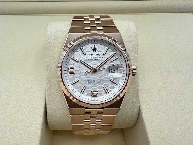 Rolex land-dweller 127235 | rose gold | unworn | 2026 - afbeelding 1 van  13