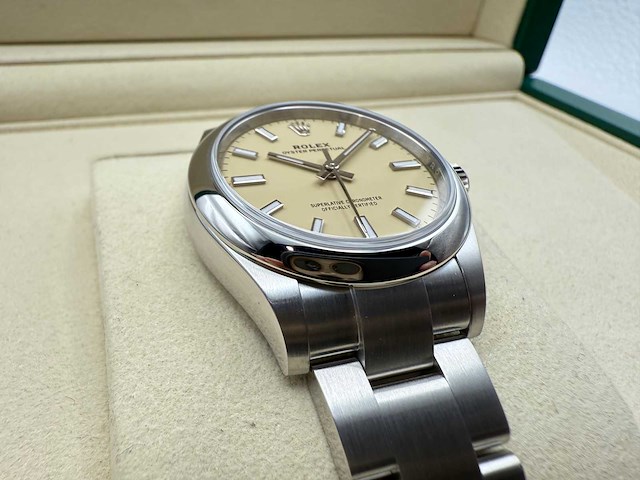 Rolex oyster perpetual 31 277200 | beige | 2025 - afbeelding 12 van  12