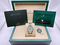 Rolex oyster perpetual 34 124200 | steel | pistachio dial | unworn | 2026 - afbeelding 4 van  12