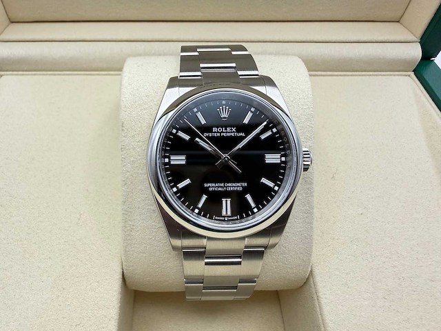 Rolex oyster perpetual 36 126000 | black dial | oyster | 2026 | unworn - afbeelding 1 van  12
