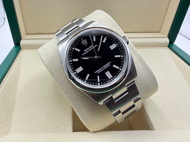 Rolex oyster perpetual 36 126000 | black dial | oyster | 2026 | unworn - afbeelding 5 van  12