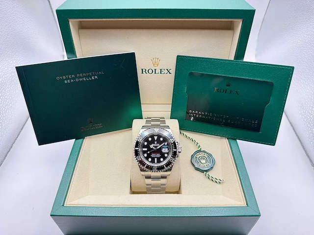 Rolex sea-dweller 126600 | steel | unworn | 2026 - afbeelding 4 van  12
