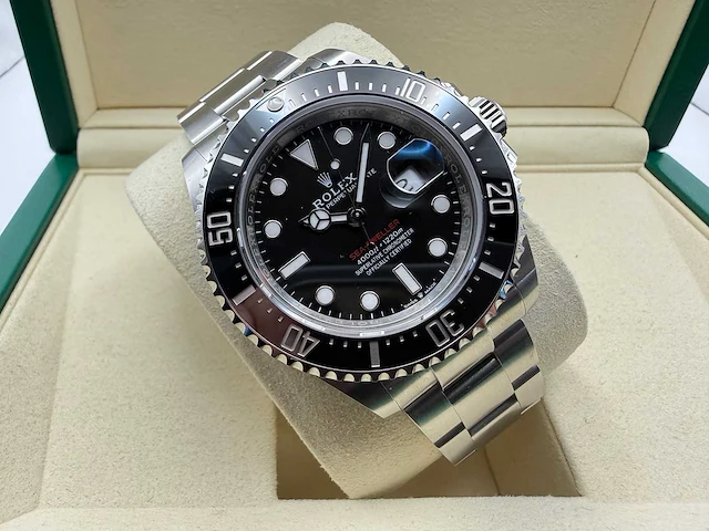 Rolex sea-dweller 126600 | steel | unworn | 2026 - afbeelding 5 van  12