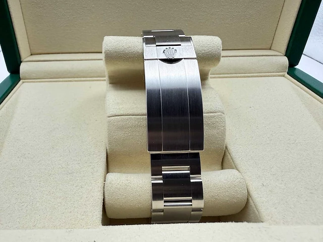 Rolex sea-dweller 126600 | steel | unworn | 2026 - afbeelding 8 van  12